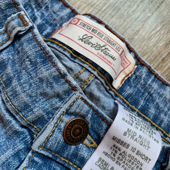 Vintage Levi’s jeans - Picture 2 of 3